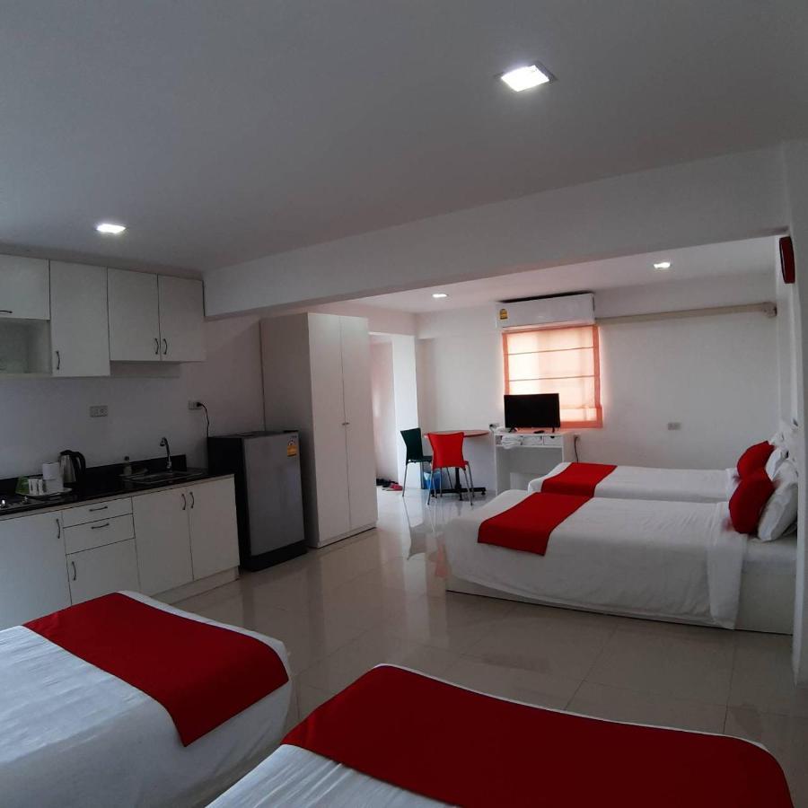 Slt Apartment Bangkok Buitenkant foto