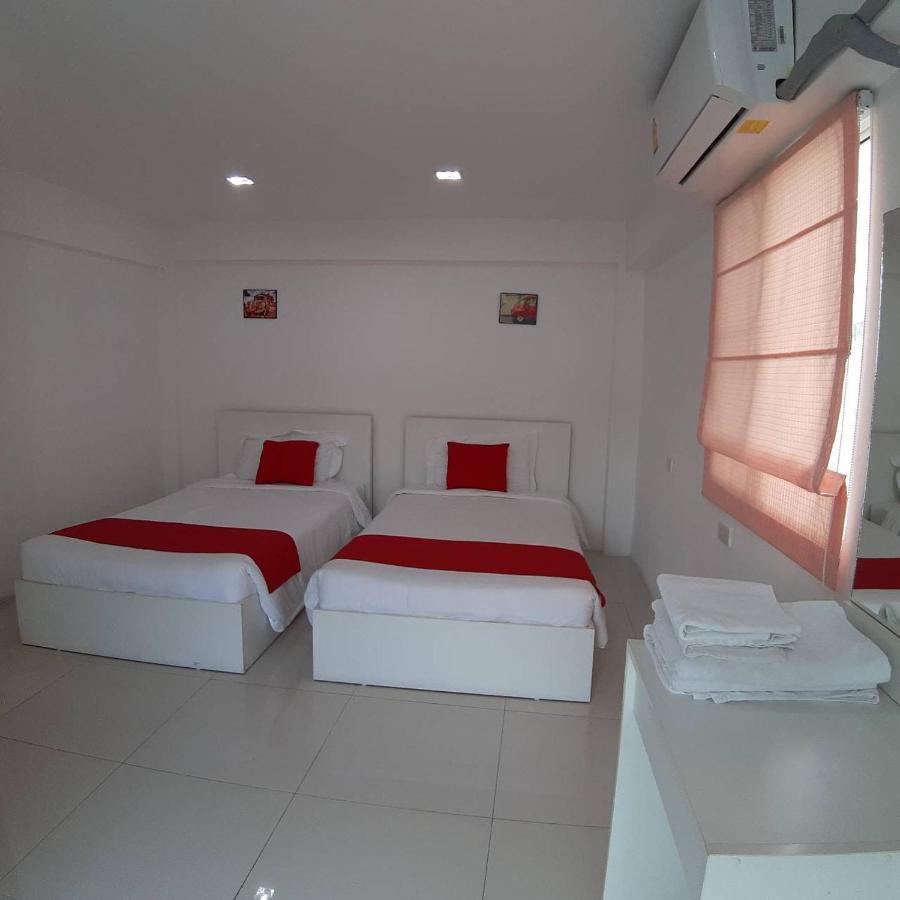 Slt Apartment Bangkok Buitenkant foto