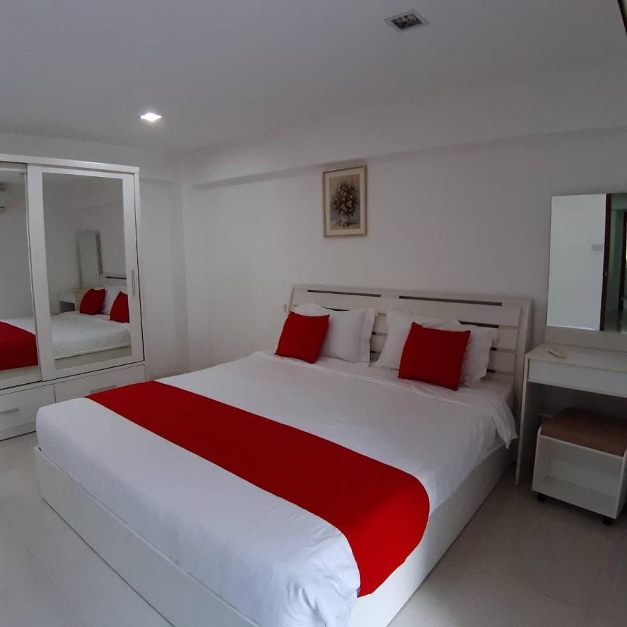 Slt Apartment Bangkok Buitenkant foto