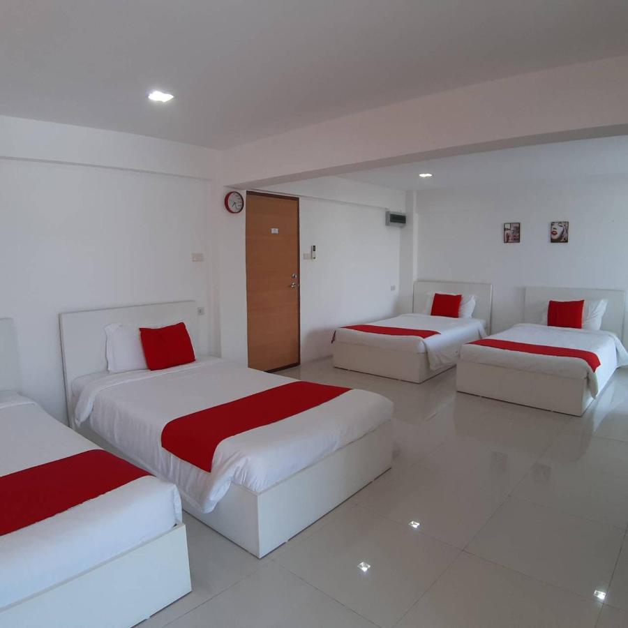 Slt Apartment Bangkok Buitenkant foto