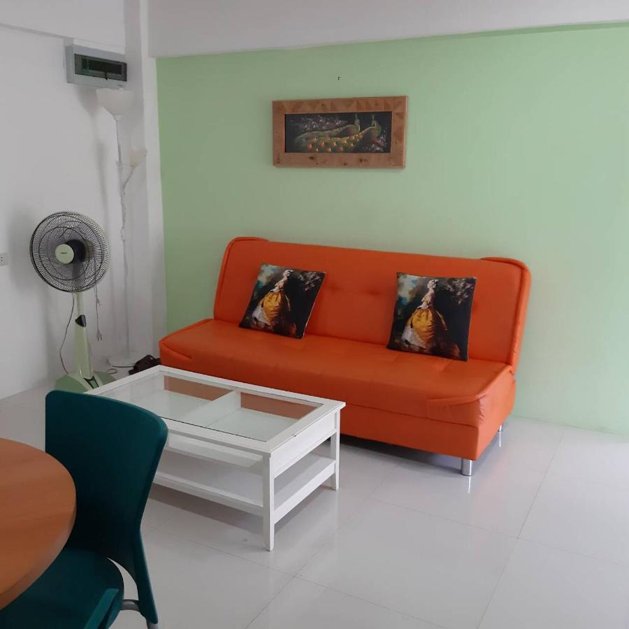 Slt Apartment Bangkok Buitenkant foto