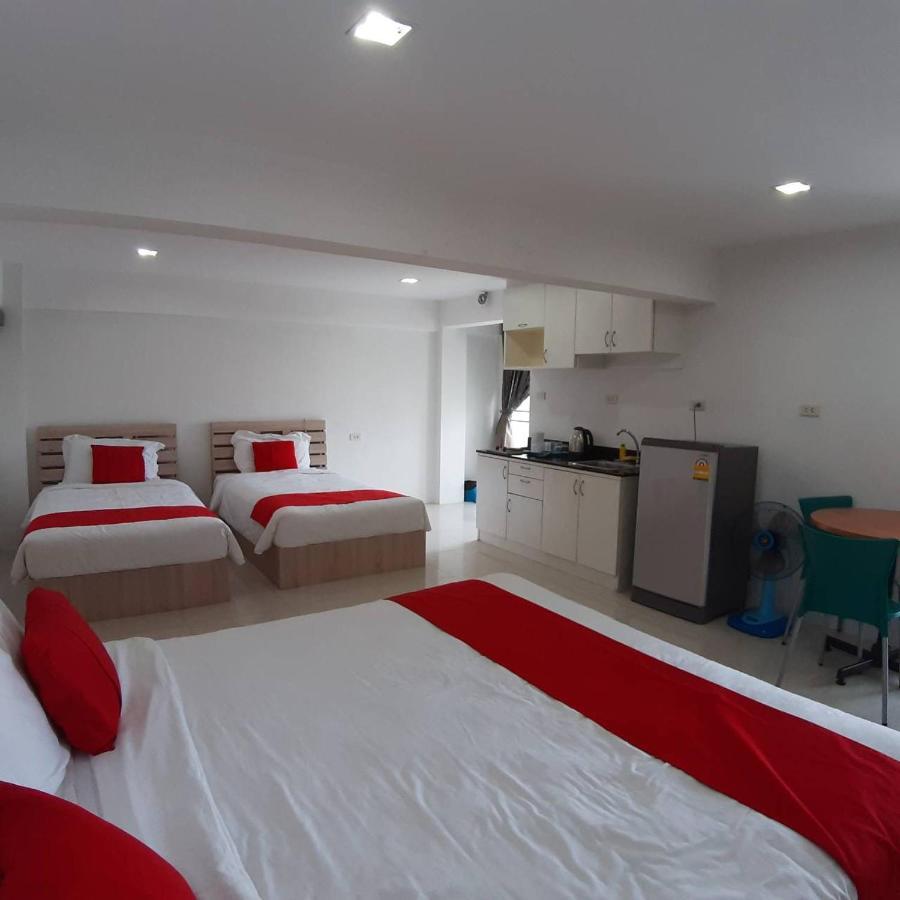 Slt Apartment Bangkok Buitenkant foto