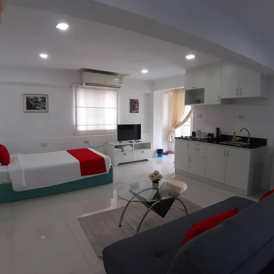 Slt Apartment Bangkok Buitenkant foto