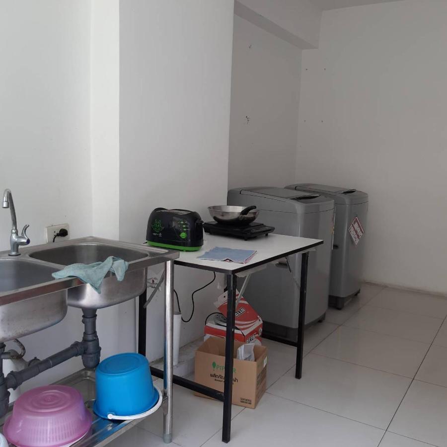 Slt Apartment Bangkok Buitenkant foto