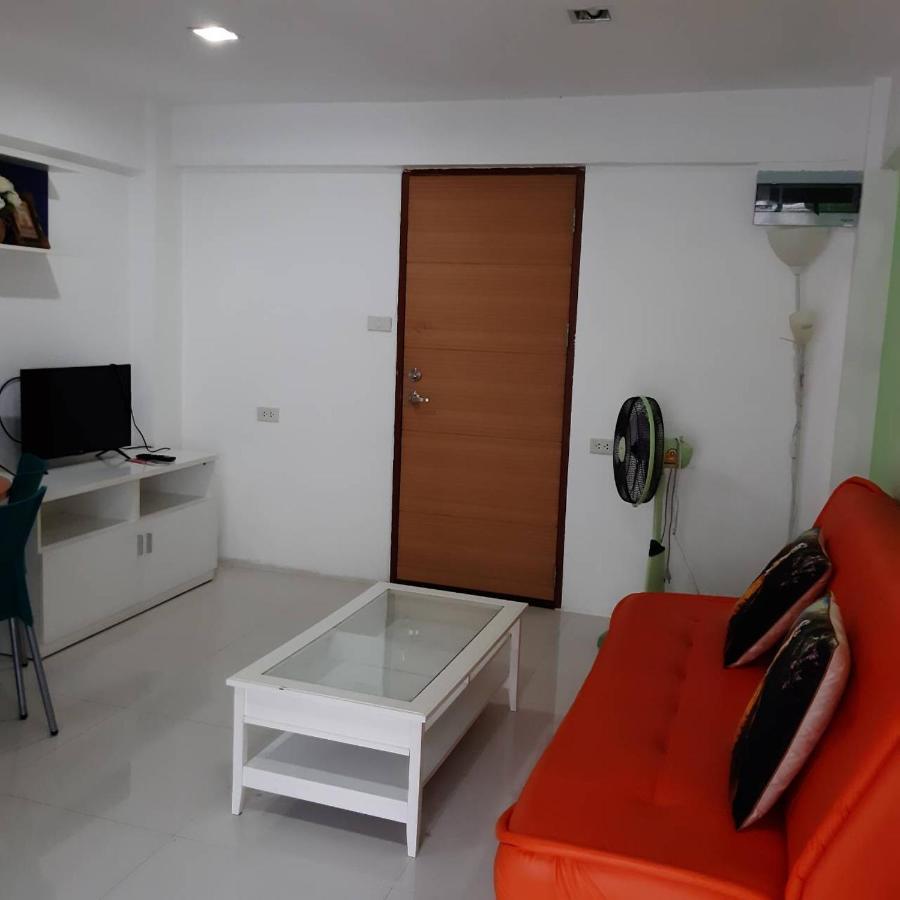 Slt Apartment Bangkok Buitenkant foto