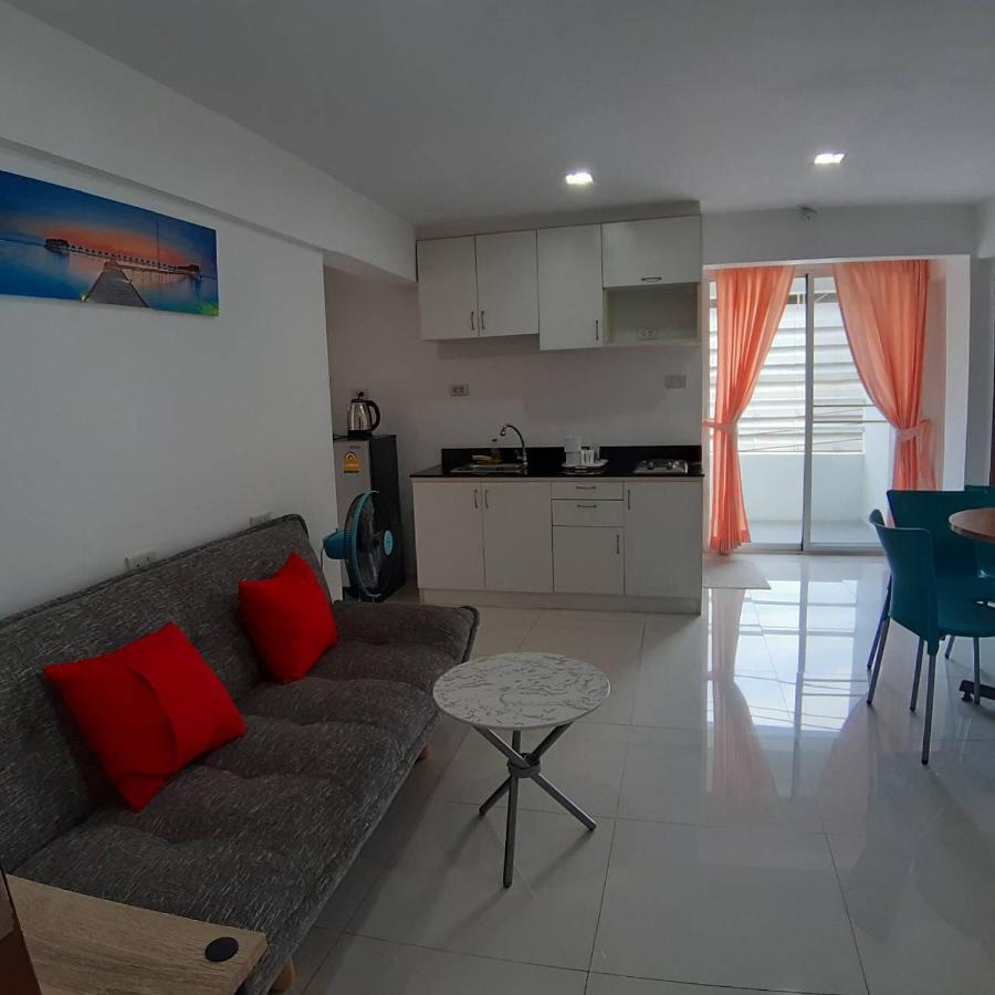Slt Apartment Bangkok Buitenkant foto